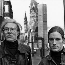 Andy Warhol und Joe Dallesandro, West-Berlin 1971, 1971/2012, 30,0 x 40,0 cm, Auflage: 25+1